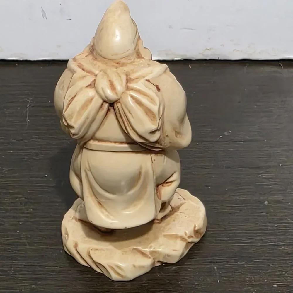 Vtg Asian Japanese Carving Old Man with Fish Cast Fesin Faux Ivory